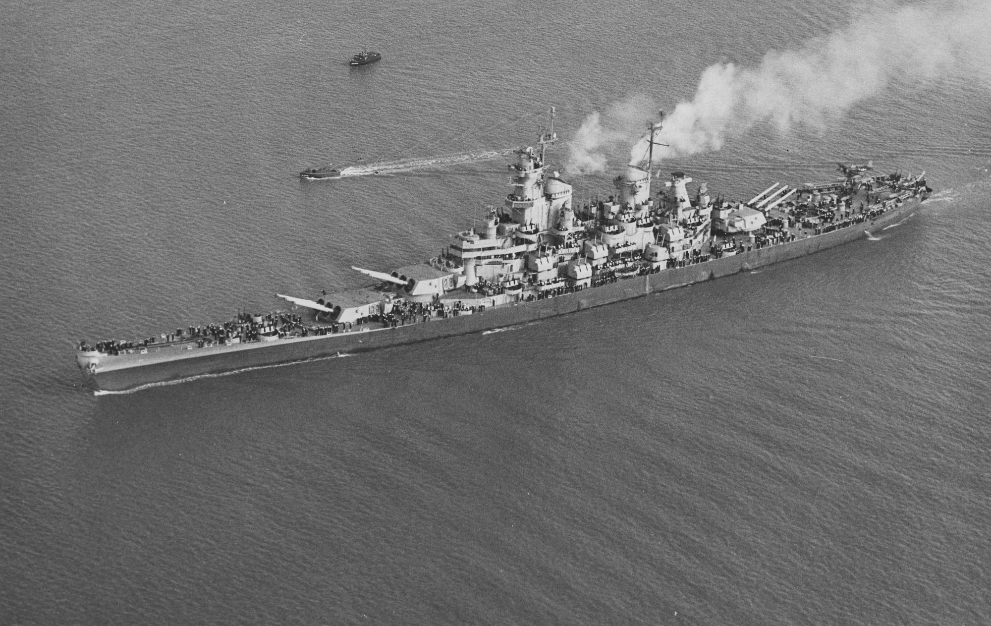USS Iowa - 5 March 1945.jpg