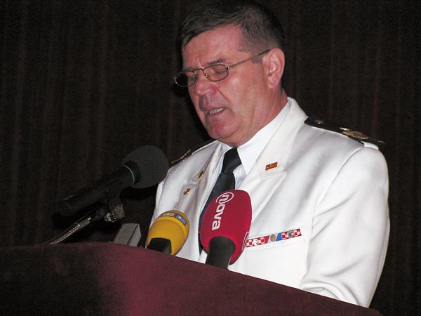 Viceadmiral Zdravko Kardum.jpg
