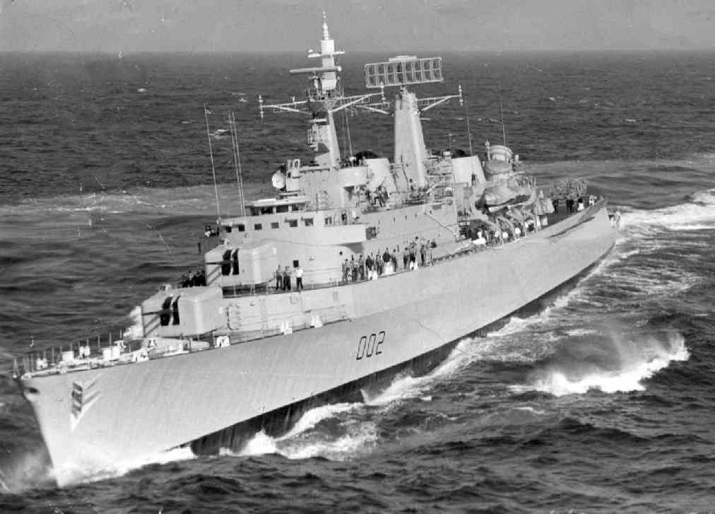 HMS DEVONSHIRE D02..jpg