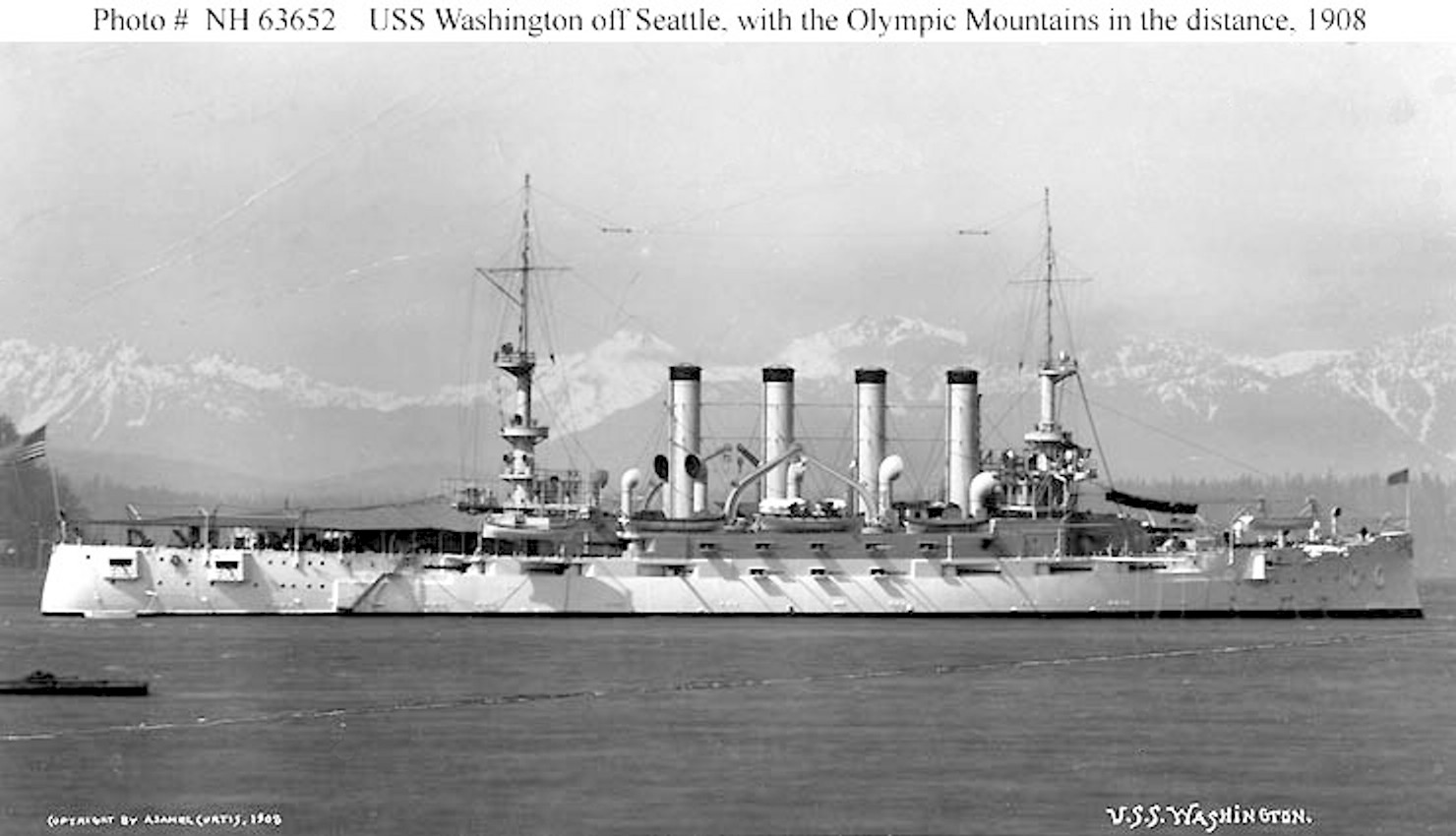 USS Washington (ACR-11) - 1908.jpg