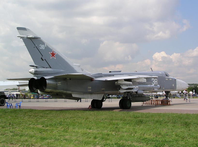 Sukhoi Su-24M-2_01.jpg