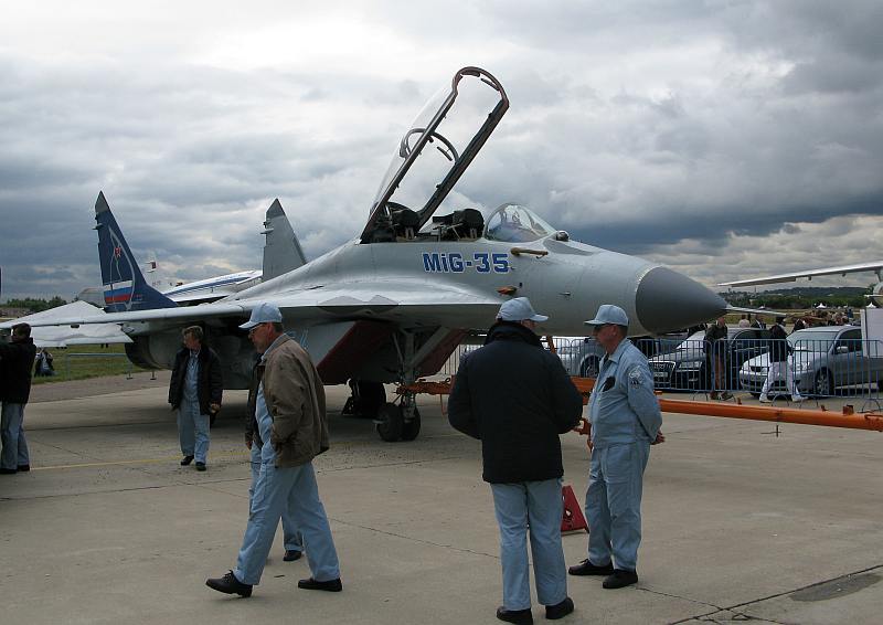 МиГ-35.jpg