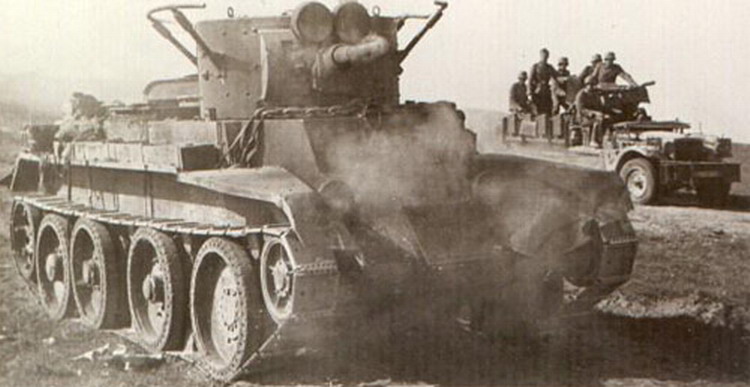 destroyed and battle damaged BT-5 (01).jpg
